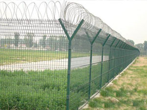 barbed wire fencing materials